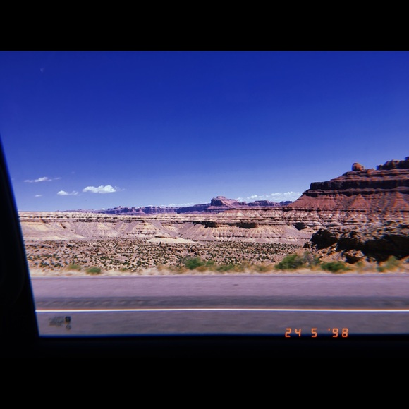 Meet your Posher, Lauren - Picture 7 of 8